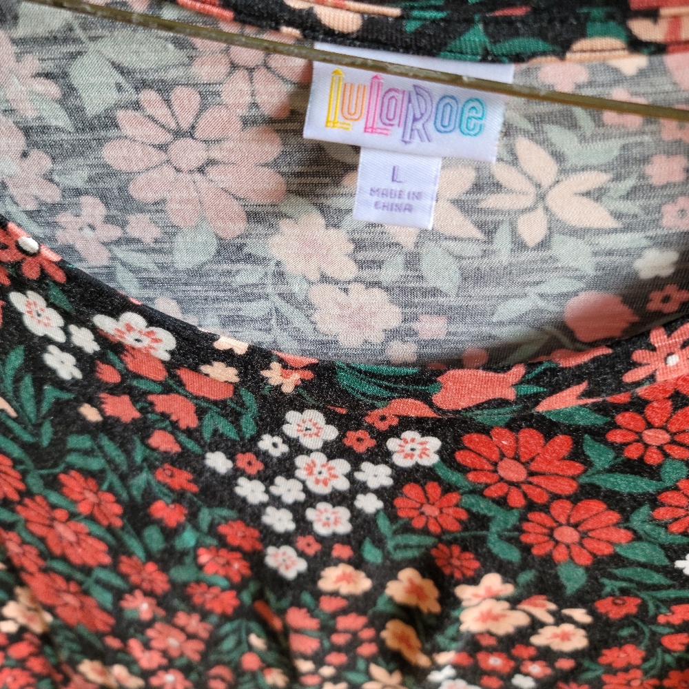 LuLaRoe Floral Top